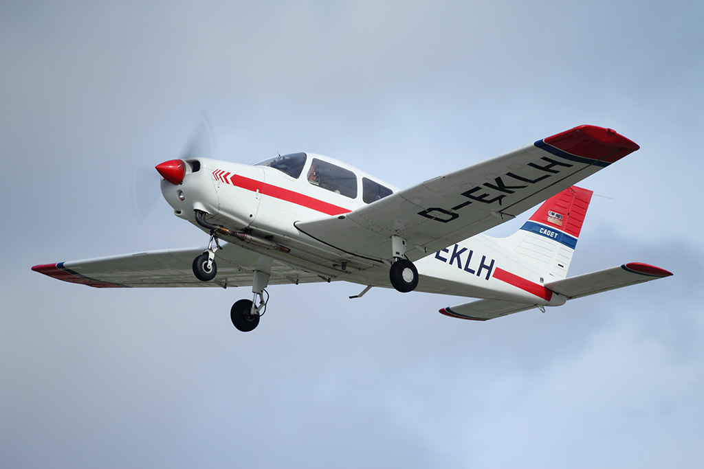 071102__D-EKLH_Private Piper PA-28-161 Cadet_STR_20131013__0889.jpg