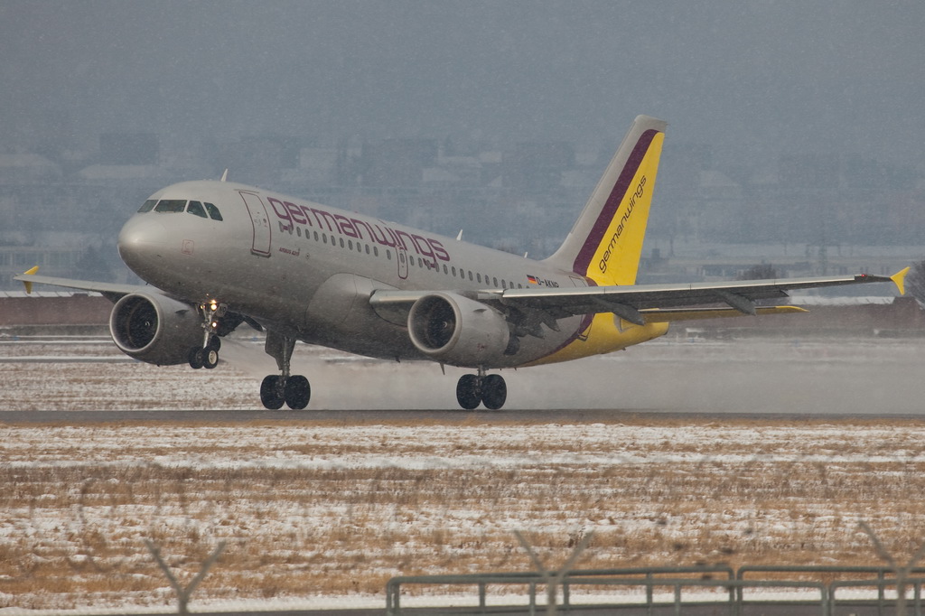D-AKNR Germanwings A319-112.jpg