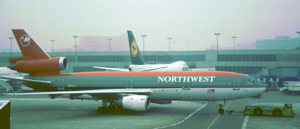 N144JC.jpg