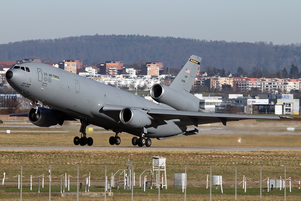 USA - Air Force McDonnell Douglas KC-10A Extender (DC-10-30CF) 83-0082