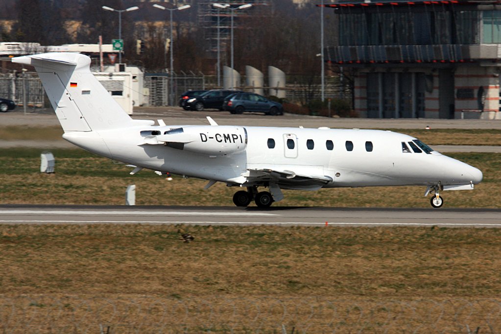 D-CMPI, Cessna Citation 7, C650