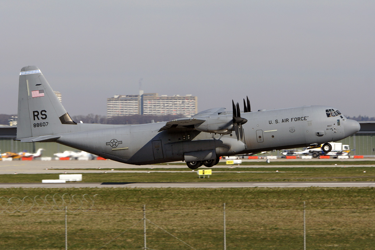 US Air Force  C130 J RS 88607