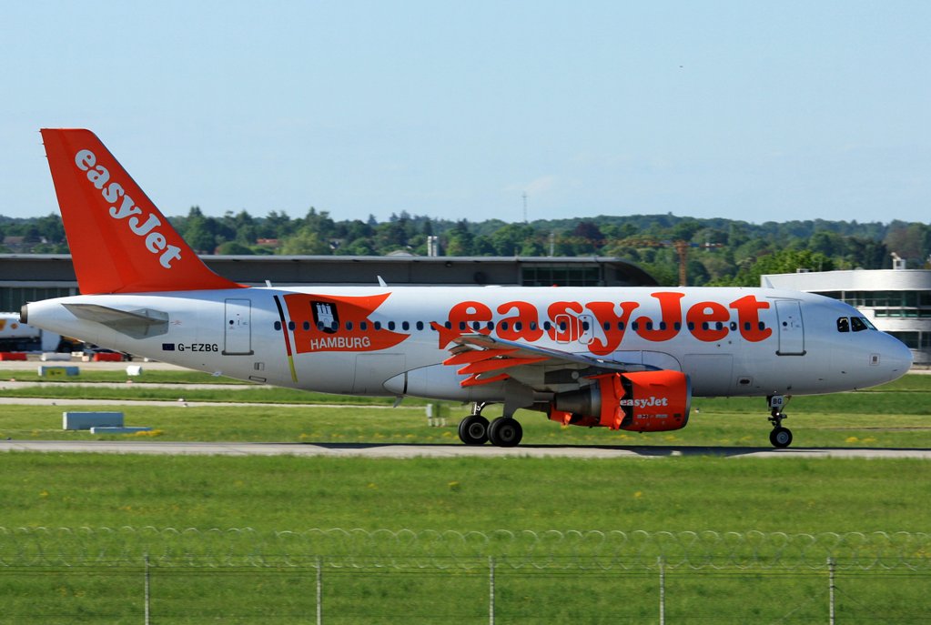 G-EZBG, EasyJet, A 319-111, Hamburg