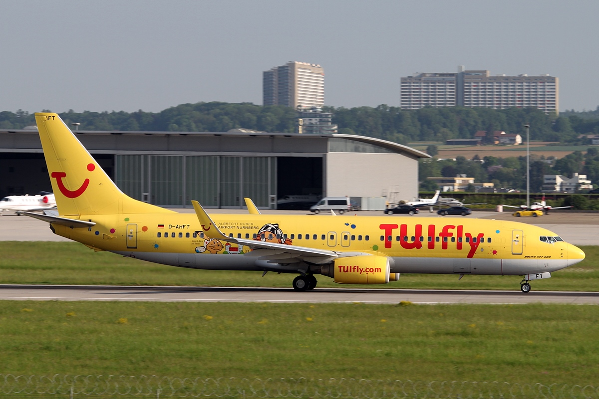 TUIfly Boeing 737-8K5 D-AHFT