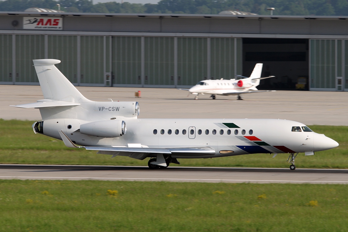 Volkswagen Air Service Dassault Falcon 7X VP-CSW