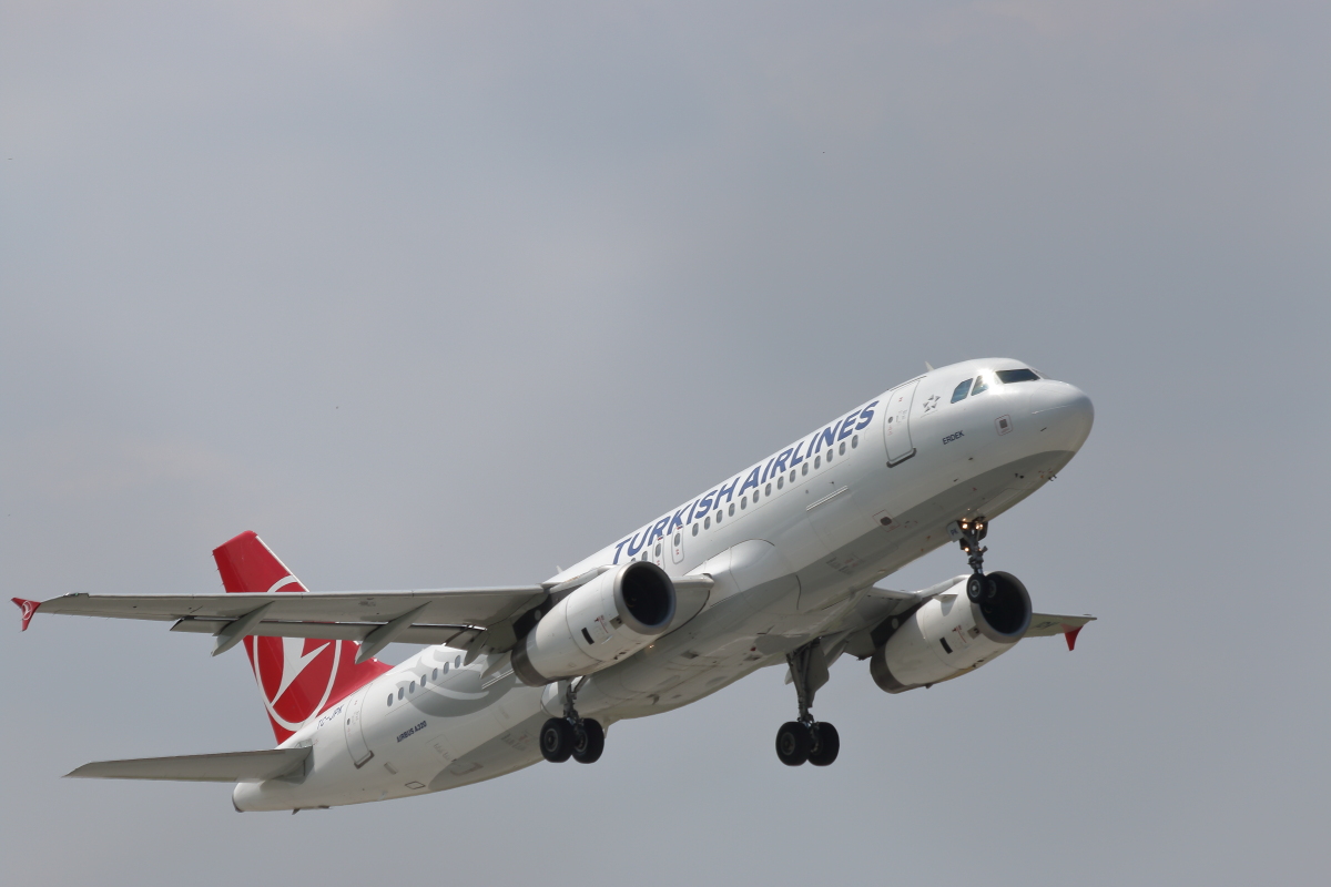 TC-JPK / Turkish Airlines / A320