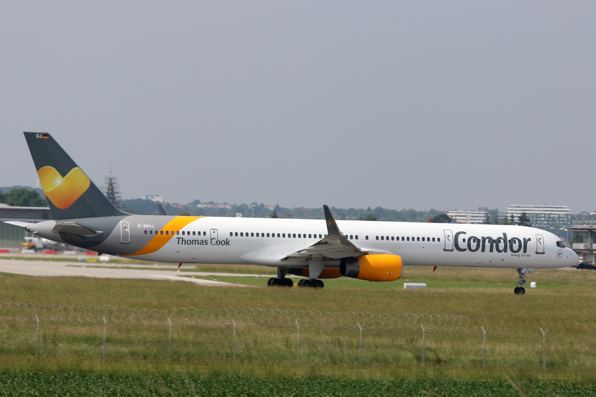 D-ABOJ / Thomas Cook / B753