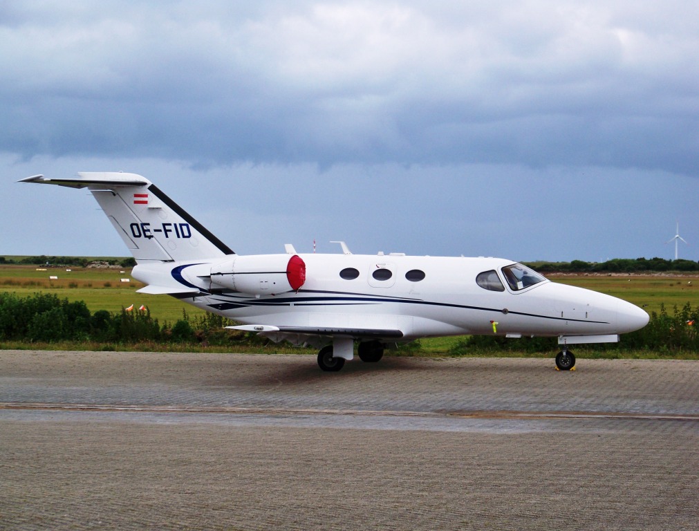 OE-FID, Sky Taxi Bregenz, Cessna 510 Citation Mustang