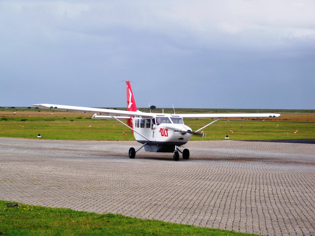 D-EOLF, OFD - Ostfriesischer Flugdienst, Gippsland GA-8 Airvan