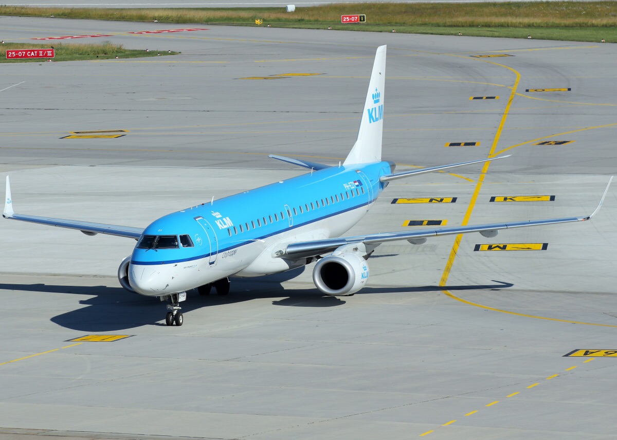 PH-EZY Embraer ERJ-190 KLM Cityhopper