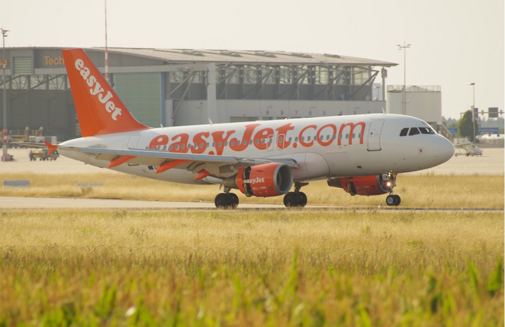 easyJet A319