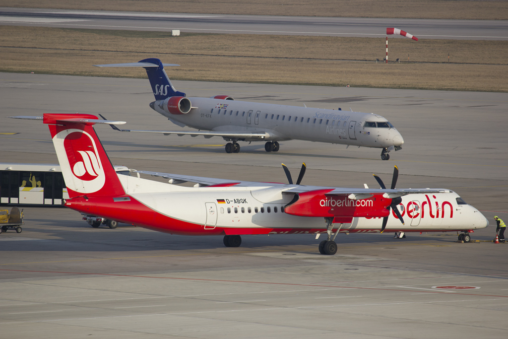 Air Berlin Dash 8 Q-400.jpg