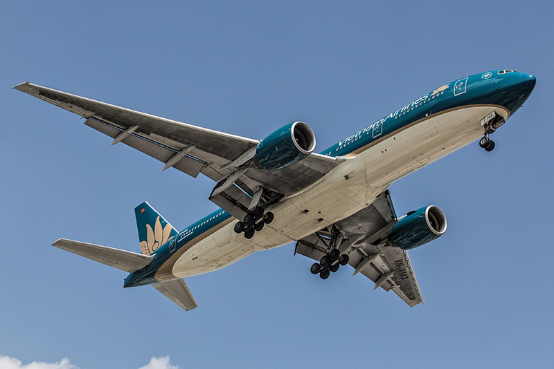 Boeing 777 Vietnam Airlines new-cs.