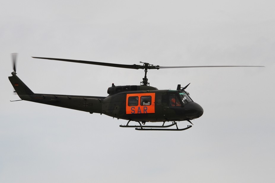 pics (3).JPG (341.54 KiB) 5113 mal betrachtet Germany - Air Force Bell UH-1D Iroquis 71+69