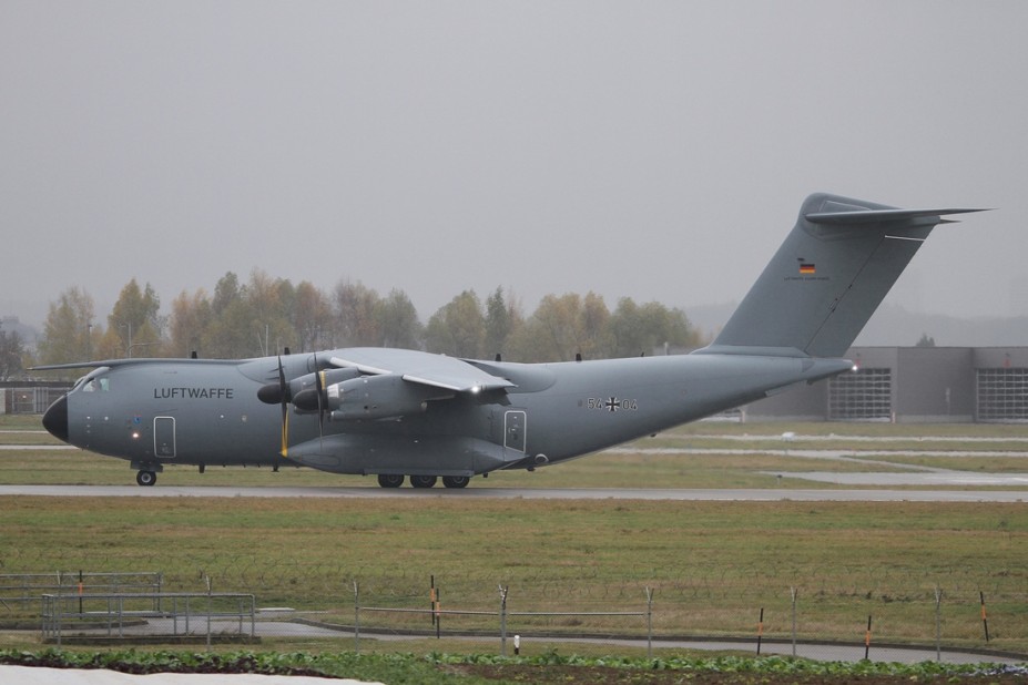 pics (7).JPG (352.04 KiB) 3223 mal betrachtet Germany - Air Force Airbus A400M Atlas 54+04
