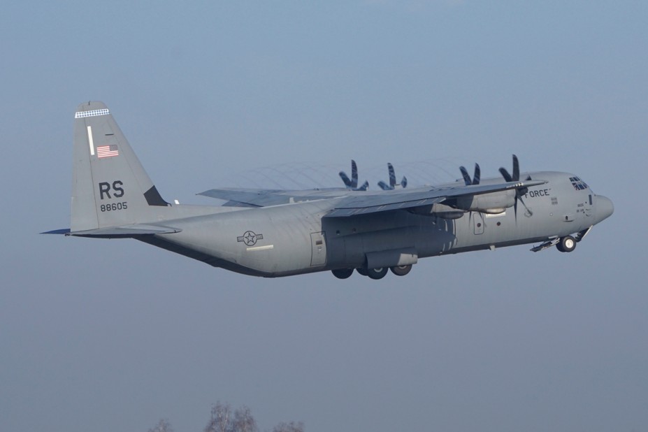 08-8605 USAF C-130J-30 Super Hercules_00.jpg