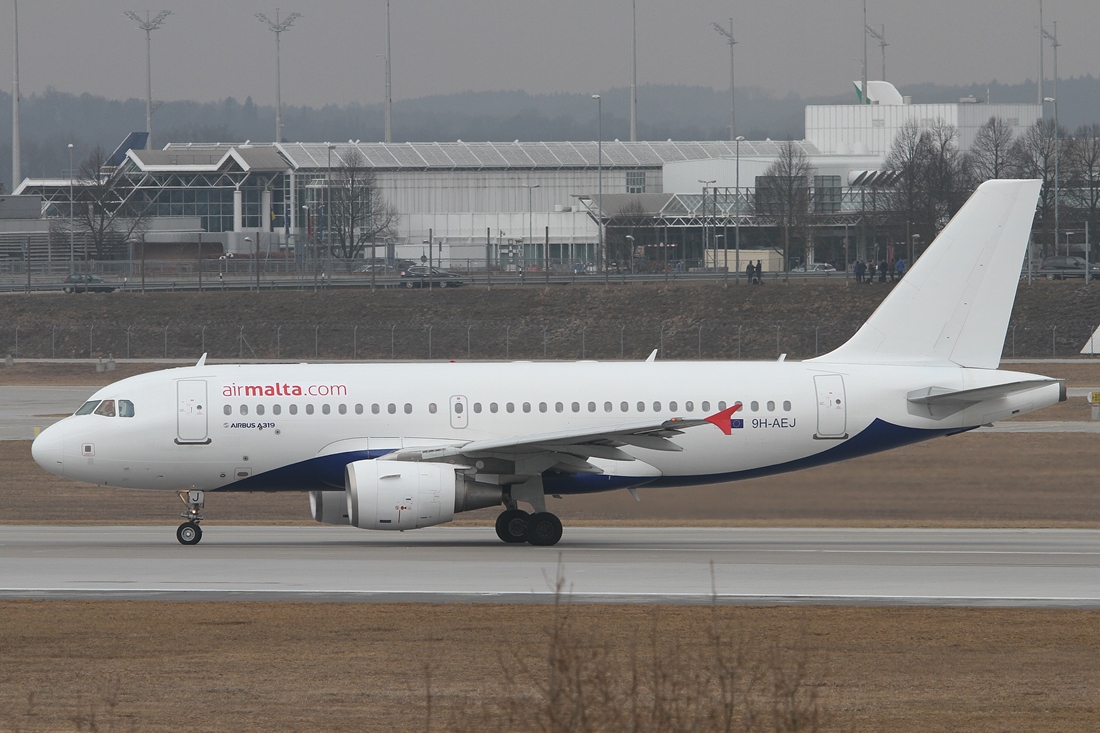 Air Malta Airbus A319-111 9H-AEJ