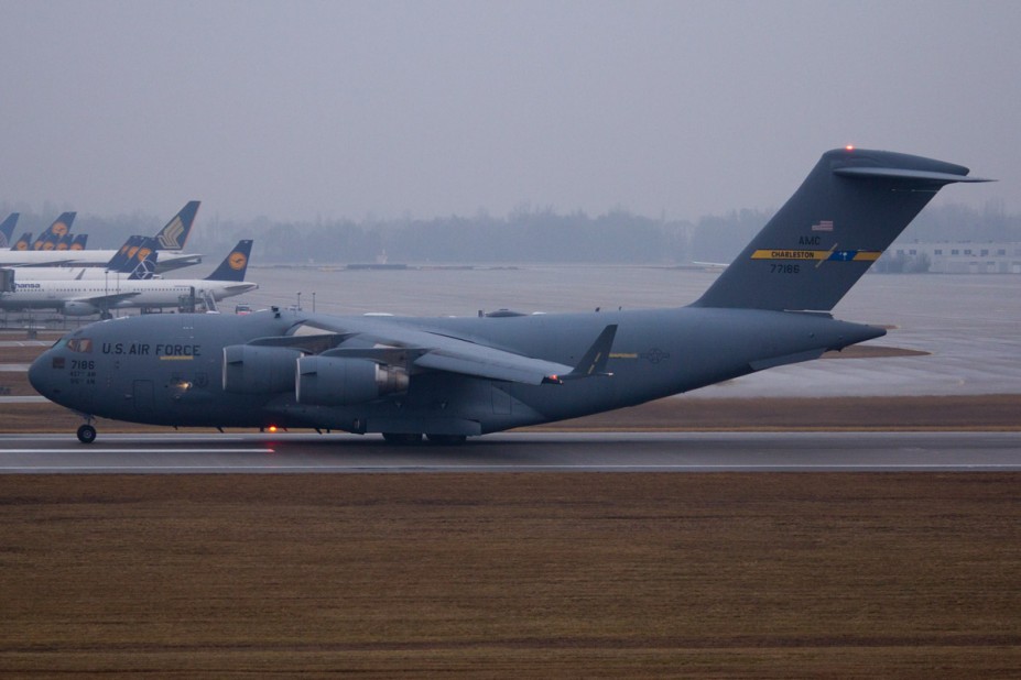 USAF United States Air Force Boeing C-17A Globemaster III - 07-7186