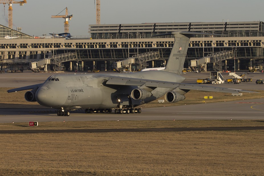 70-0451 // US Air Force // Lockheed C-5A Galaxy