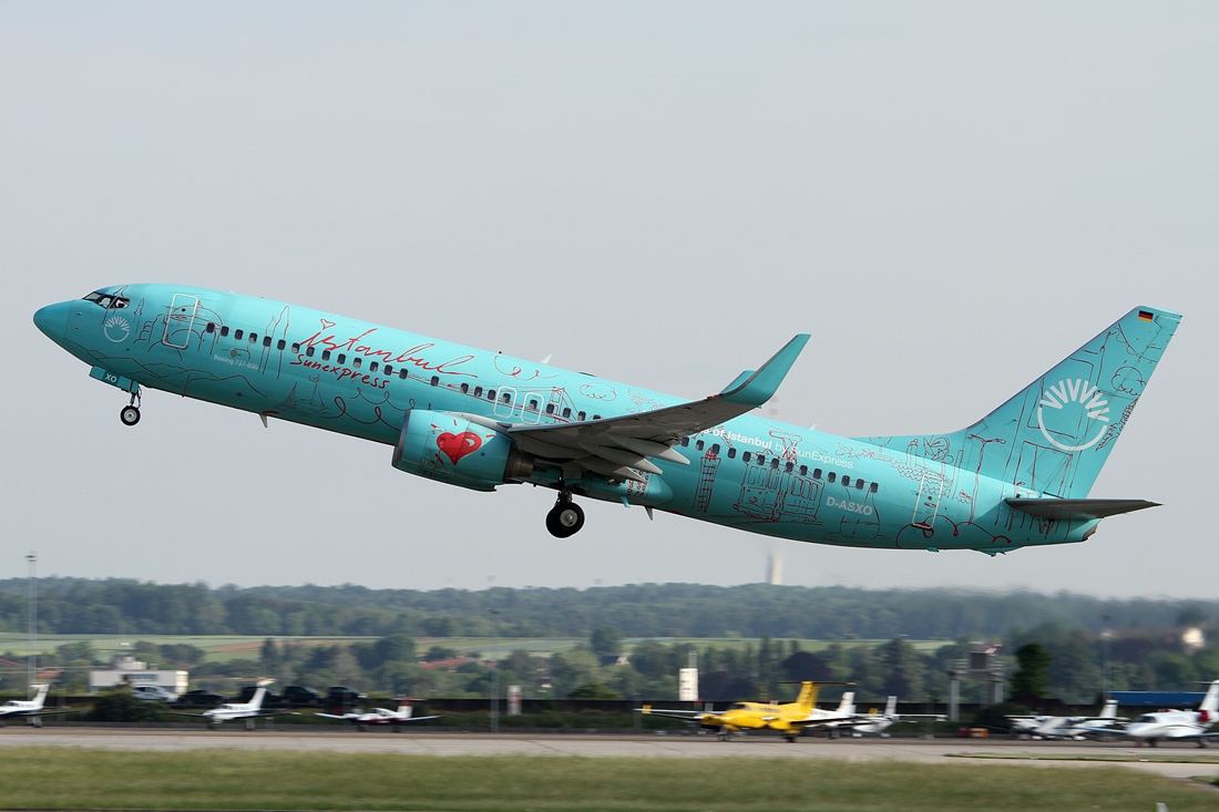 SunExpress Germany  Boeing 737-8HX D-ASXO