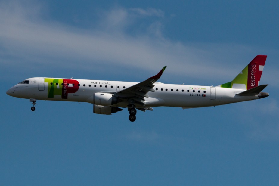 TAP Express  Embraer ERJ-195-200AR - CS-TTY &quot;Lisboa&quot;