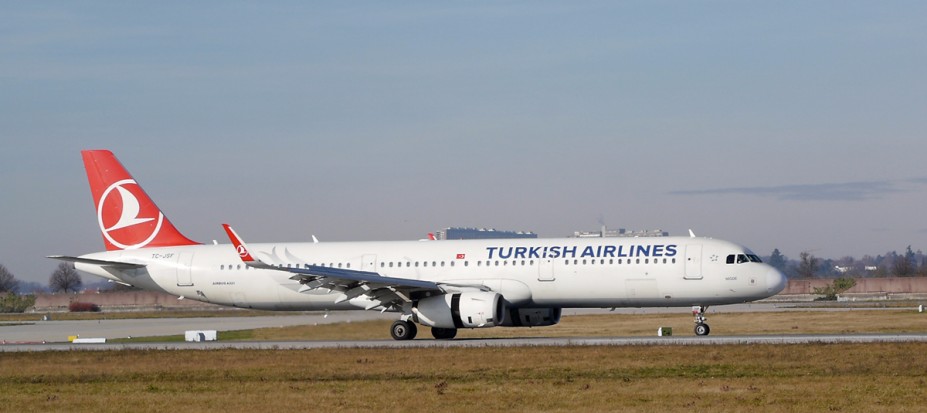 Turkish Airlines Airbus 321-231