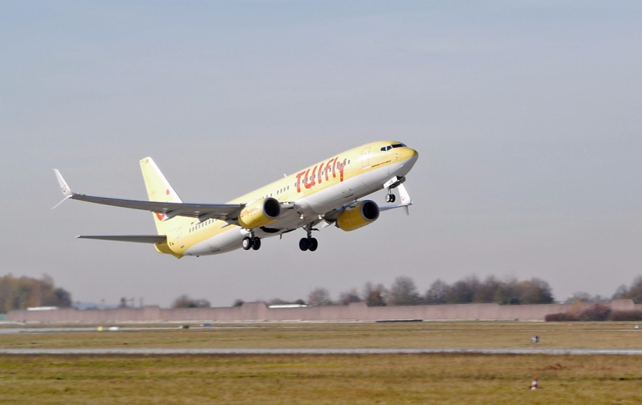 TUIfly Boeing 737-800 scimitar