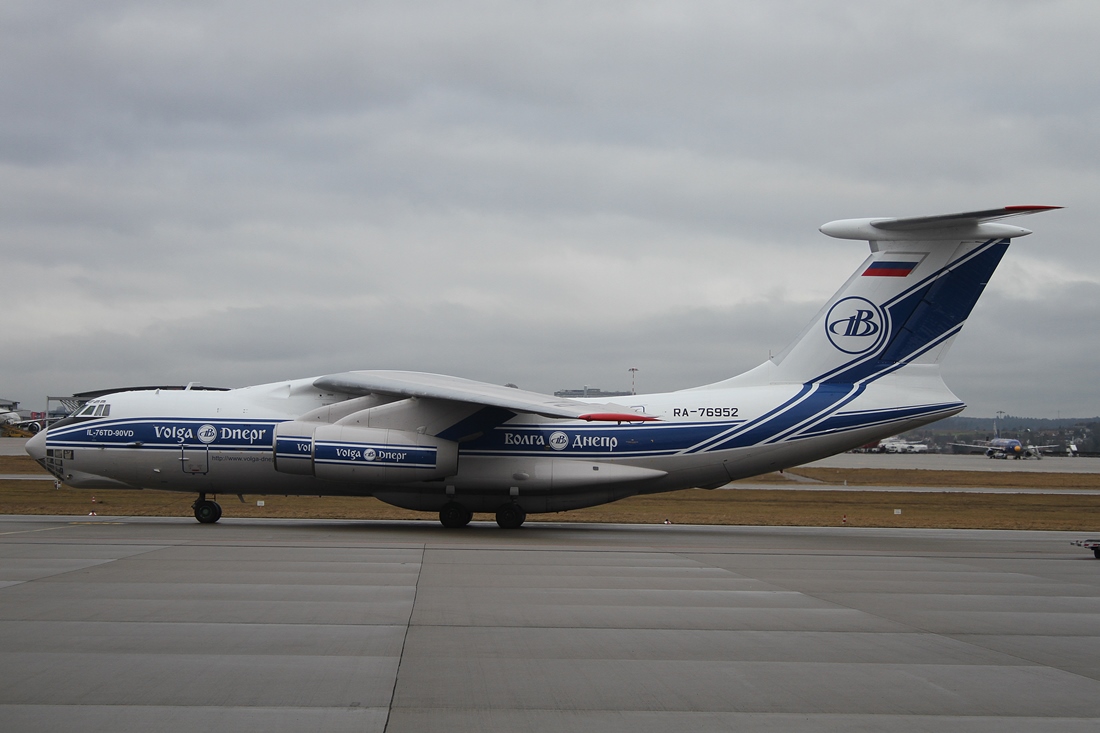 Volga Dnepr  Ilyushin IL-76TD-90VD RA-76952