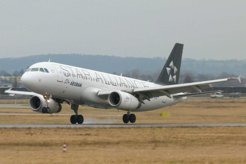 SX-DVL.     A320-232.     Aegean Airlines