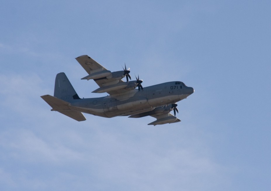 IMG_0231.jpg (437.63 KiB) 4700 mal betrachtet Lockheed KC-130J Hercules 168071