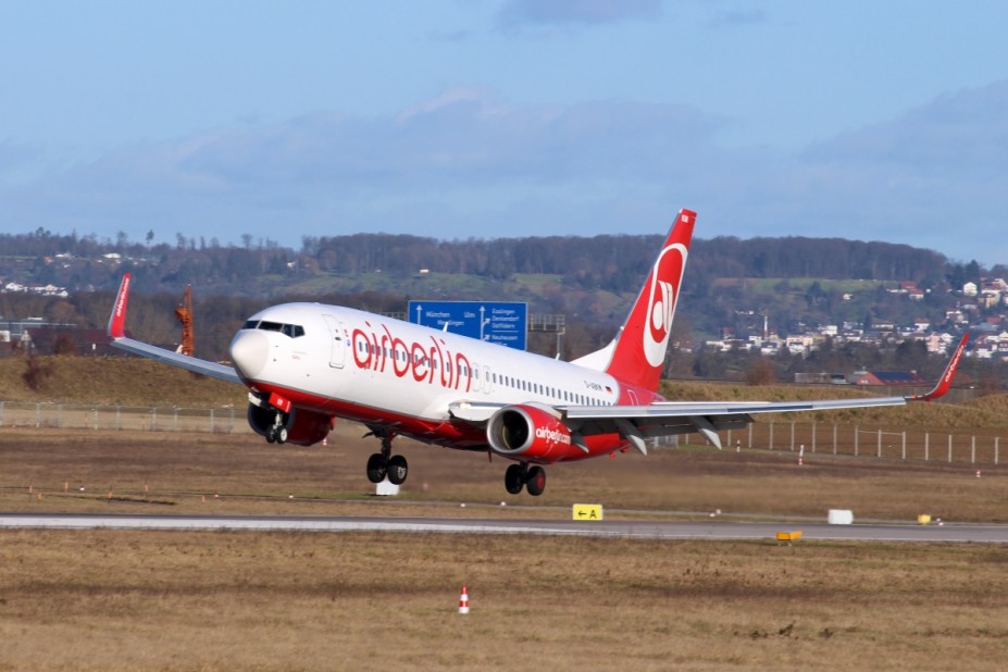 Tuifly B737-800 D-ABKM