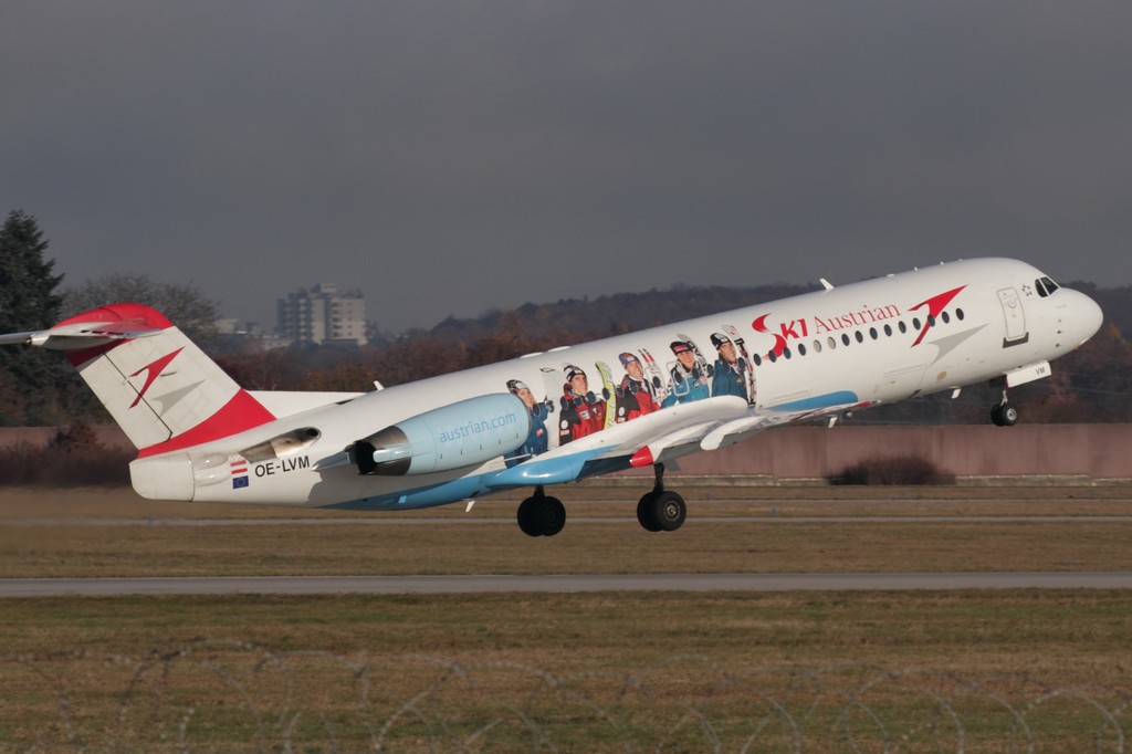 OE-LVM  Austrian Airlines  Fokker 70