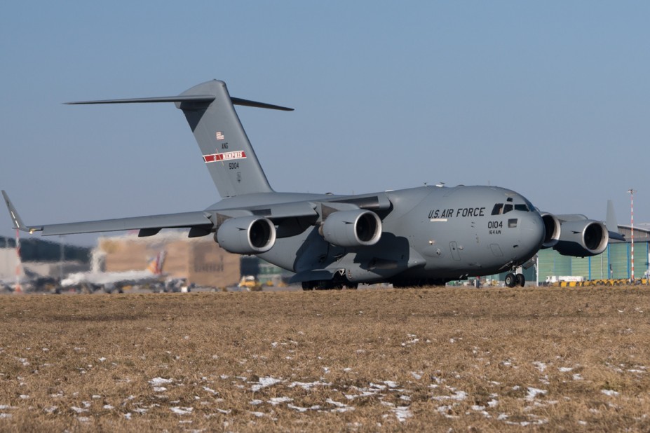 95-0104-USAF-McDonnell-Douglas-C-17A-Globemaster-III.jpg