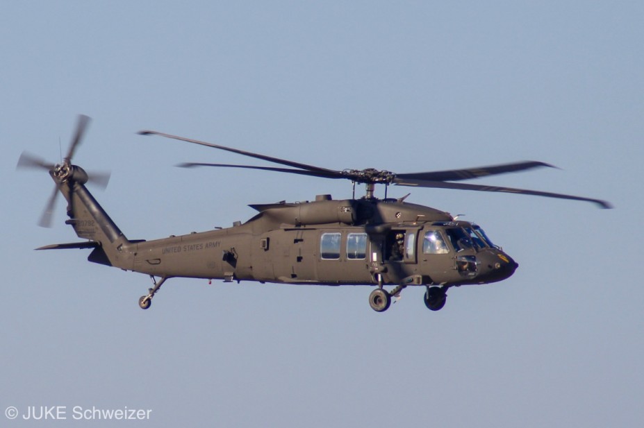 UH-60.JPG