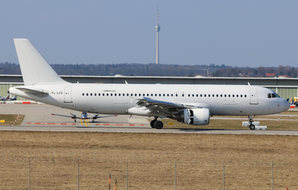 Airbus A320-214 YL-LCS SmartLynx Airlines