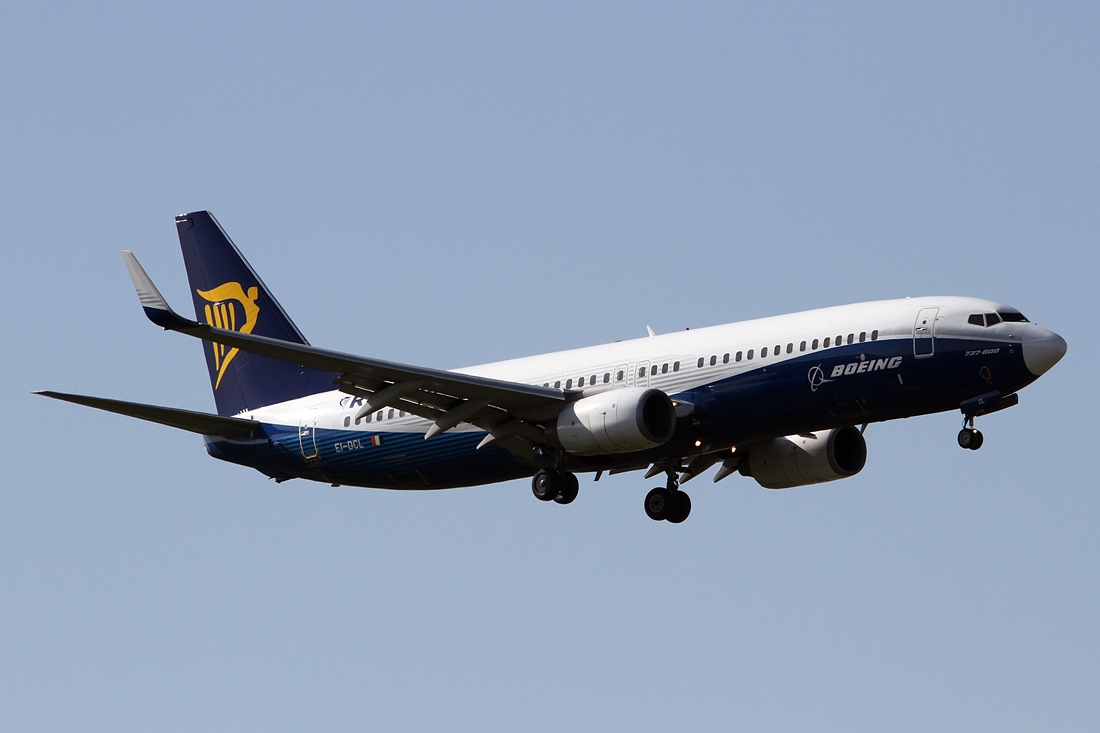 Ryanair  Boeing 737-8AS EI-DCL