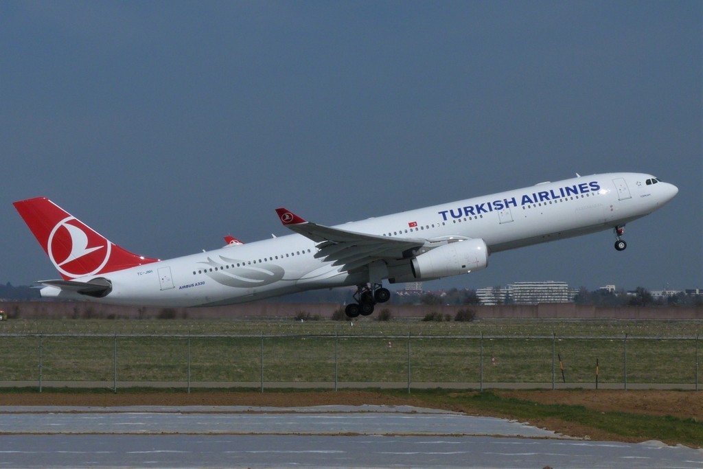 TC-JNM ´Topkapi`   A330-343  Turkish Airlines