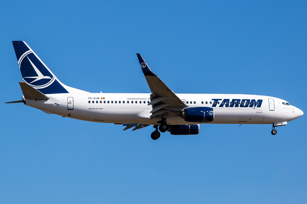 Tarom / YR-BGM / Boeing 737-8H6