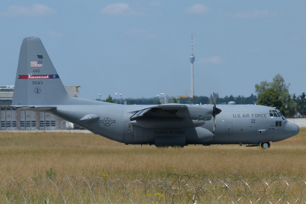 93-1563  C-130H      165th AW