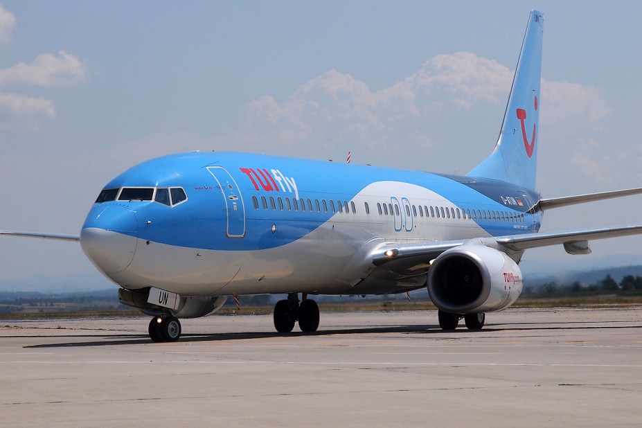 D-ATUN TUIfly Boeing 737-800.jpg