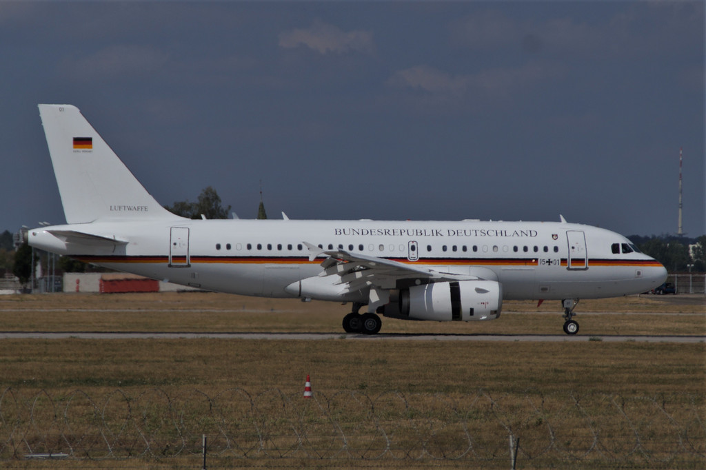 15+01      A319-133       Luftwaffe