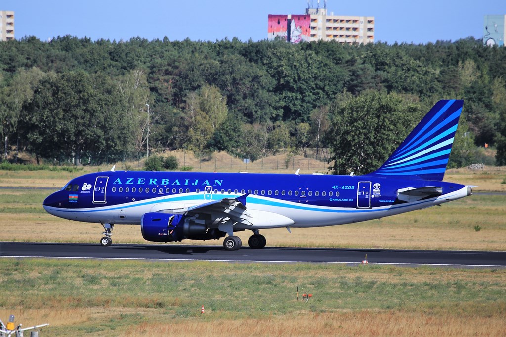 AZAL Azerbaijan Airlines - Airbus 319-100