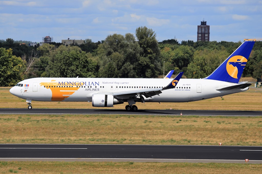 Miat Mongolian Airlines - B767-300