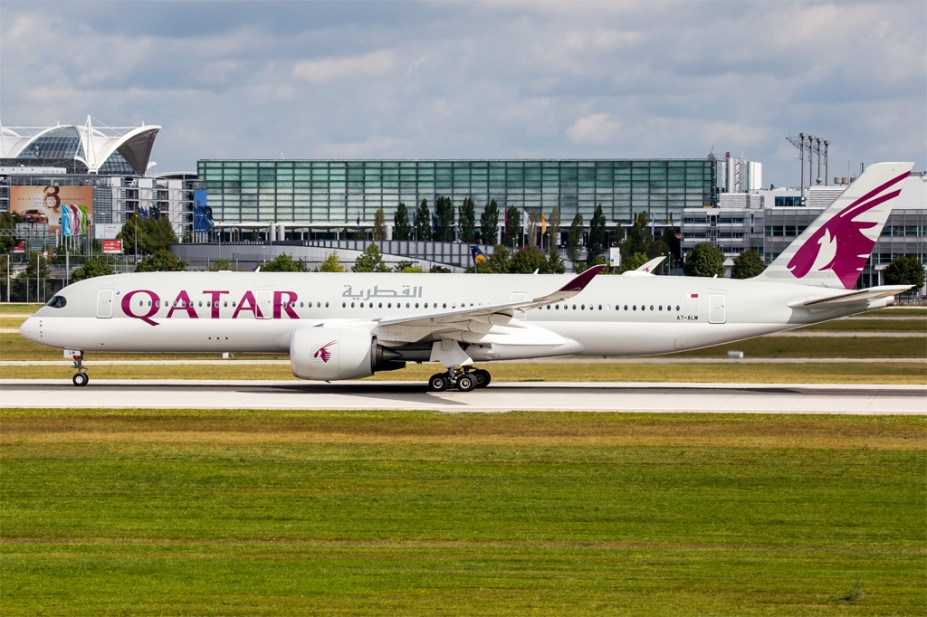 Qatar Airways/ A7-ALM / Airbus A350-941