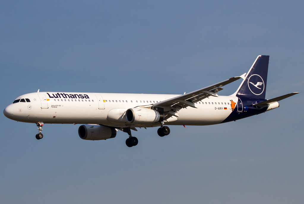 Lufthansa / D-AIRY / Airbus A321-131