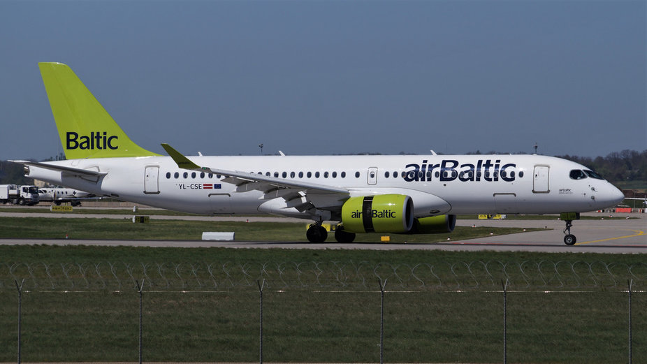 YL-CSE     A220-300    Air Baltic