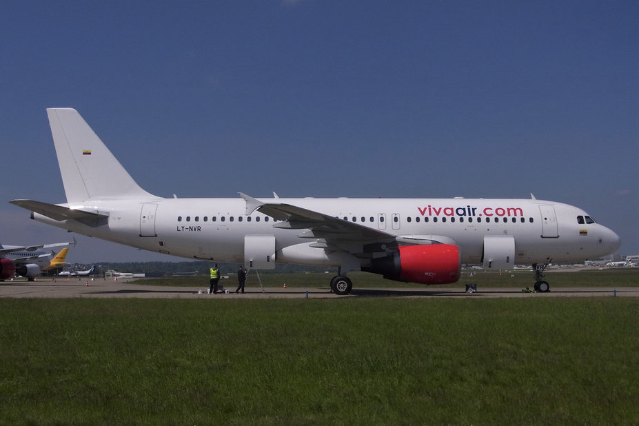 LY-NVR     A320      (ex HK-5125)