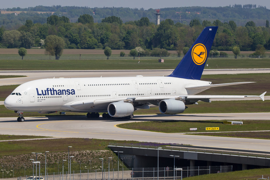 Lufthansa / D-AIMH / Airbus A380-841