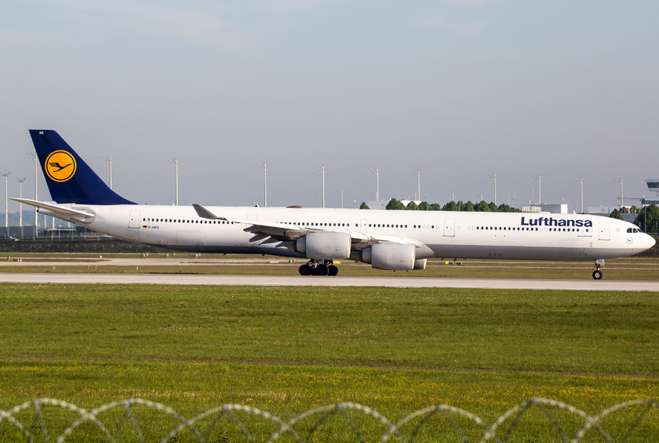 Lufthansa / D-AIHX / Airbus A340-642X