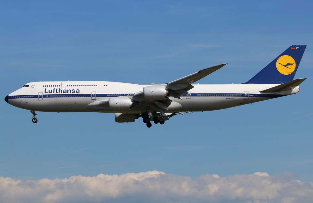 D-ABYT Lufthansa Boeing 747-830
